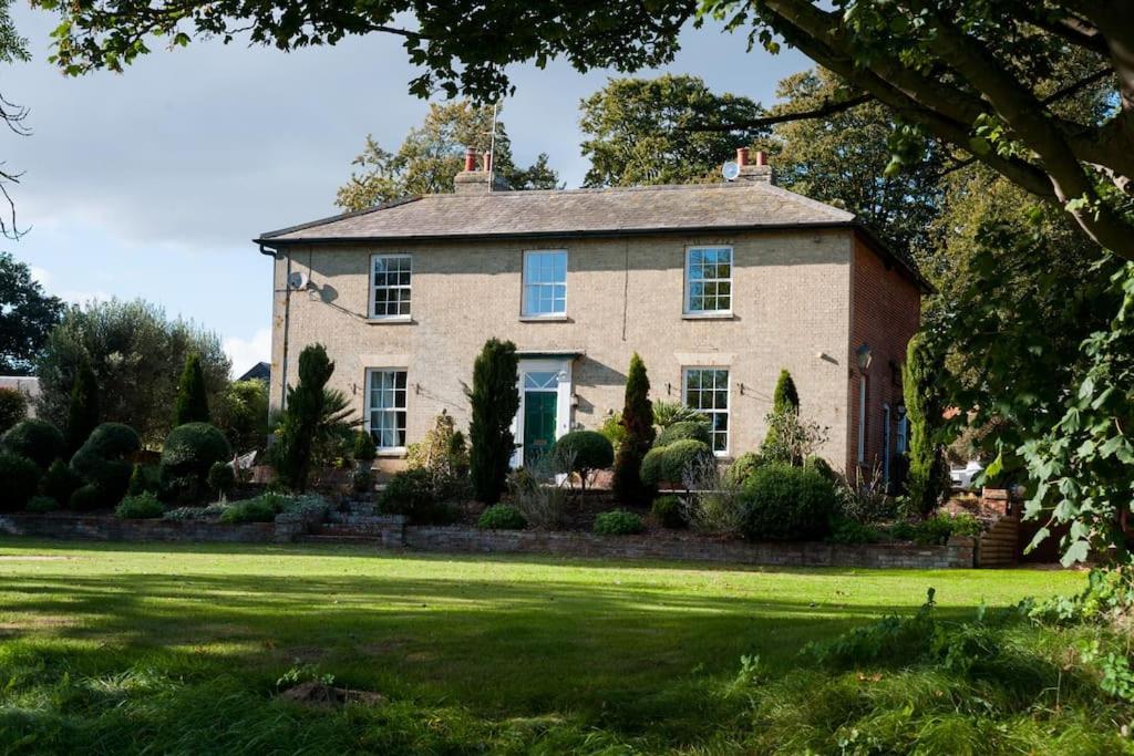 Firs Sleeps 15 Stunning Country House With Hot Tub Sudbourne Esterno foto