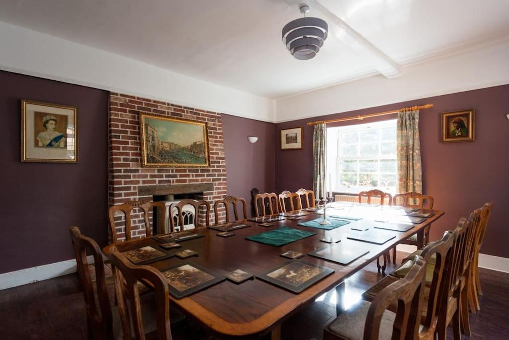 Firs Sleeps 15 Stunning Country House With Hot Tub Sudbourne Esterno foto