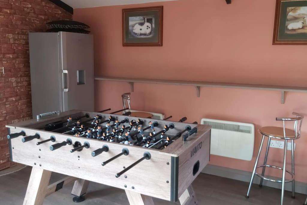 Firs Sleeps 15 Stunning Country House With Hot Tub Sudbourne Esterno foto