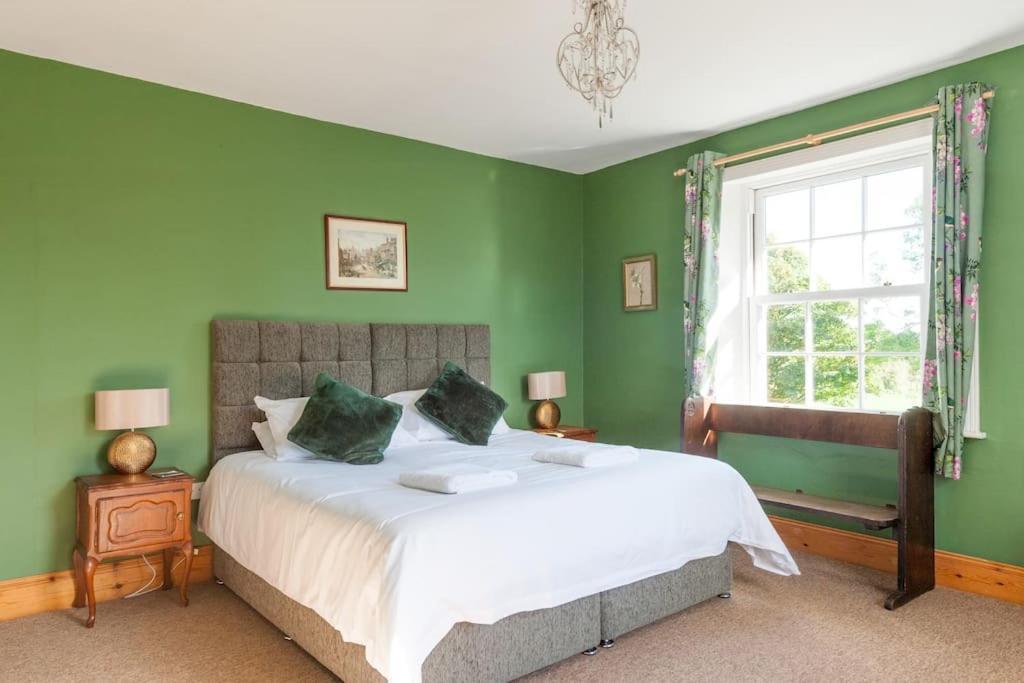 Firs Sleeps 15 Stunning Country House With Hot Tub Sudbourne Esterno foto