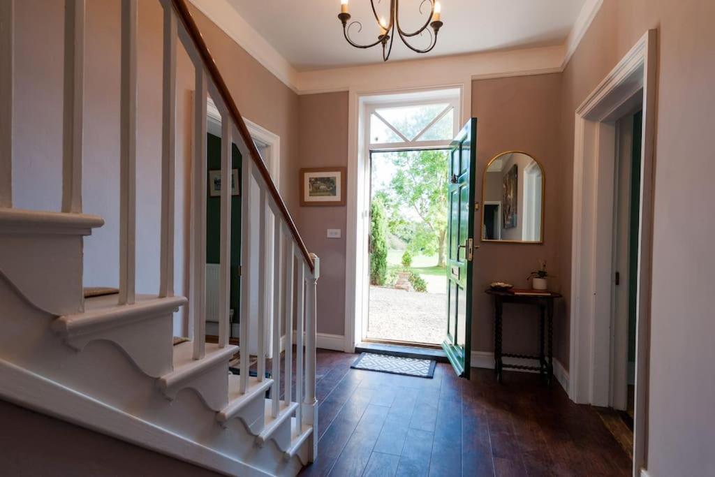 Firs Sleeps 15 Stunning Country House With Hot Tub Sudbourne Esterno foto
