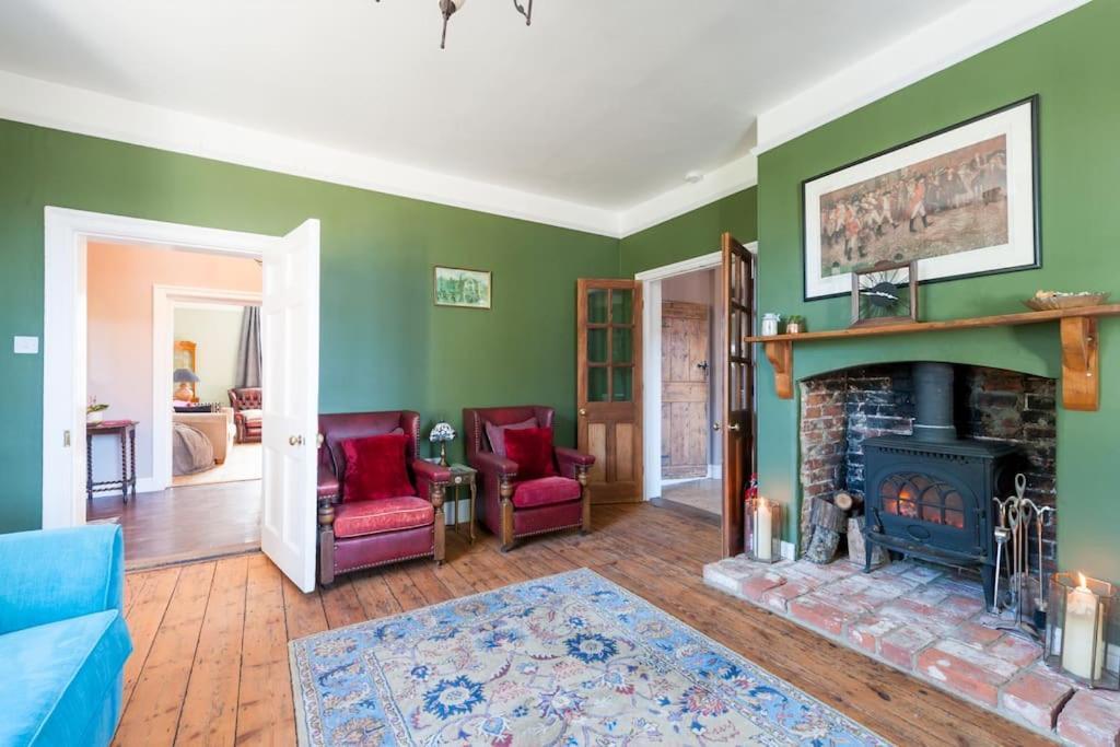 Firs Sleeps 15 Stunning Country House With Hot Tub Sudbourne Esterno foto
